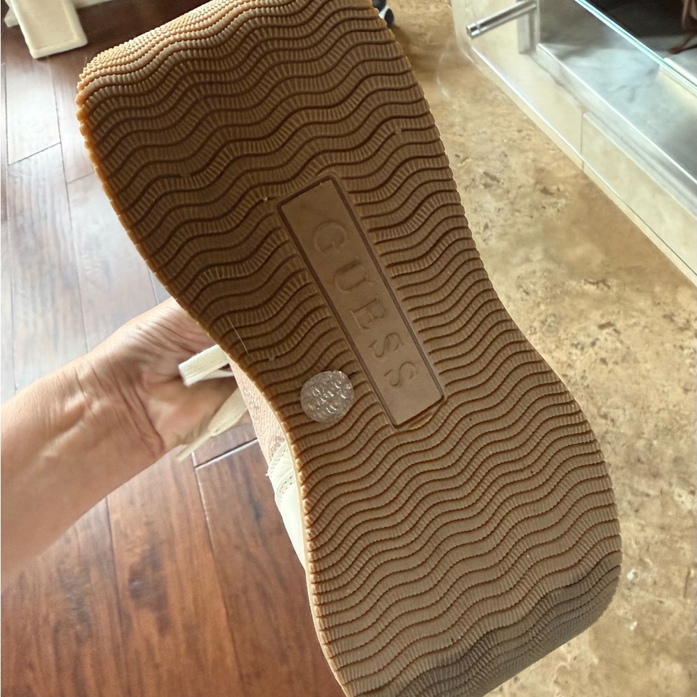 Guess Platform Bubble Sneakers - Picture 4 of 4